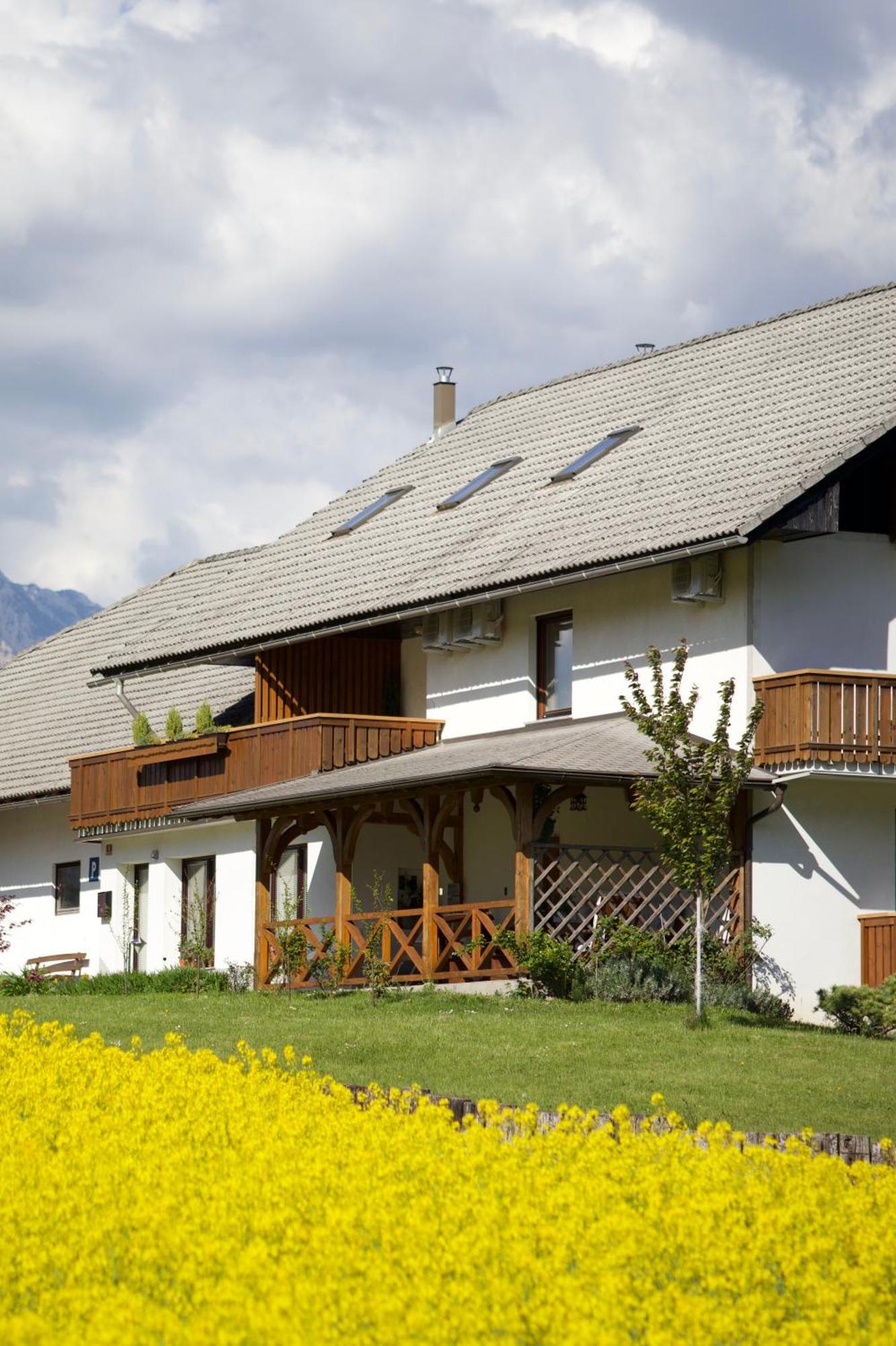 Apartments-Rooms Kocijancic Блед Екстериор снимка